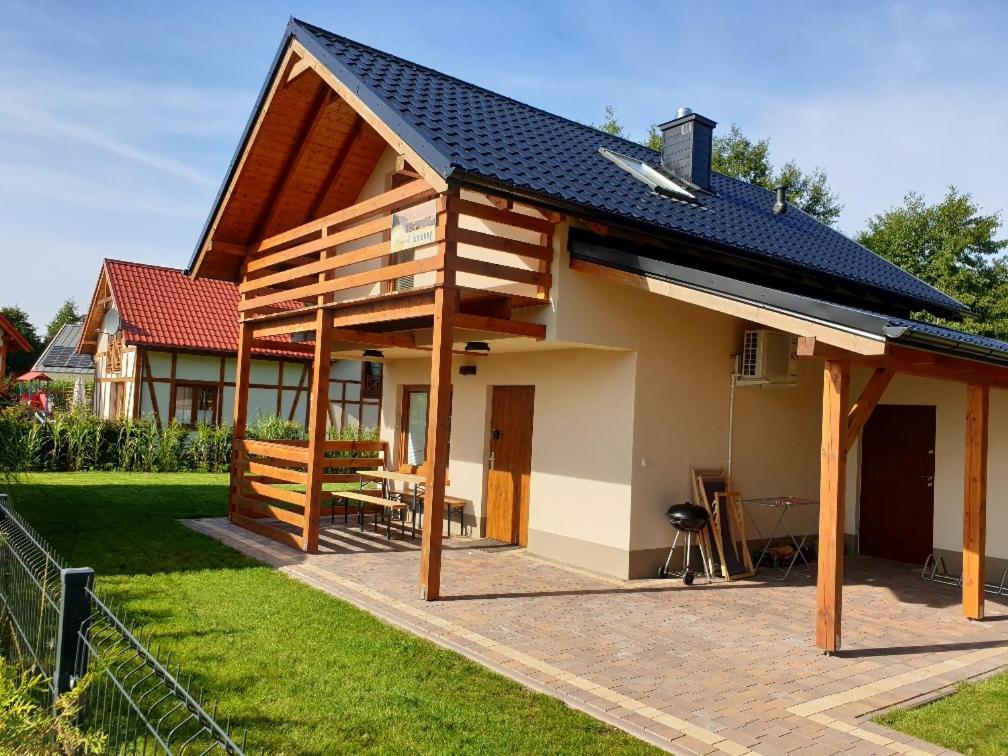 Osada Cztery Pory Roku -Dom Lato Villa Kopalino Buitenkant foto